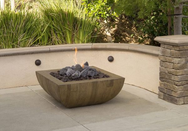 American Fyre Designs Bordeaux 36 Inch Outdoor Square Gas Fire Bowl