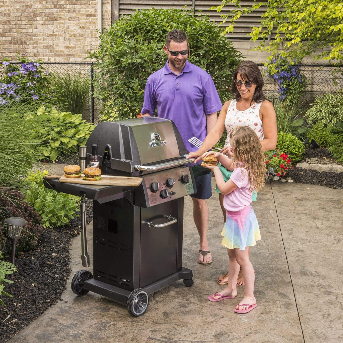 Broil King Monarch 340 Gas Grill On Outdoor