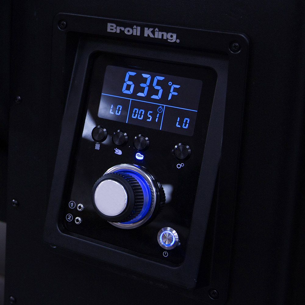 Broil King Regal Pellet 500 Pro Smoker Control and Display