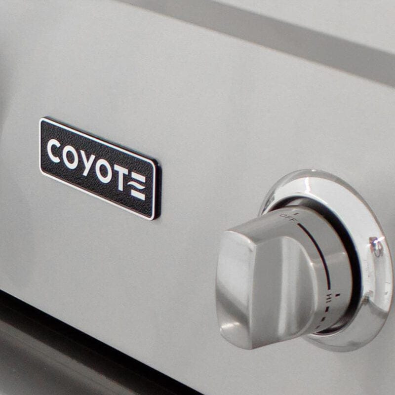 Coyote C-Series 28 Inch Built-In 2-Burner Grill Coyote Seal and Knob Close-up