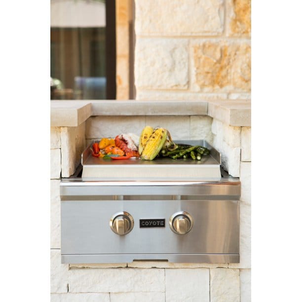 Coyote Natural Gas 1,000 btu up to 60,000 btu Power Burner Built inot Kitchen with Food Cooking