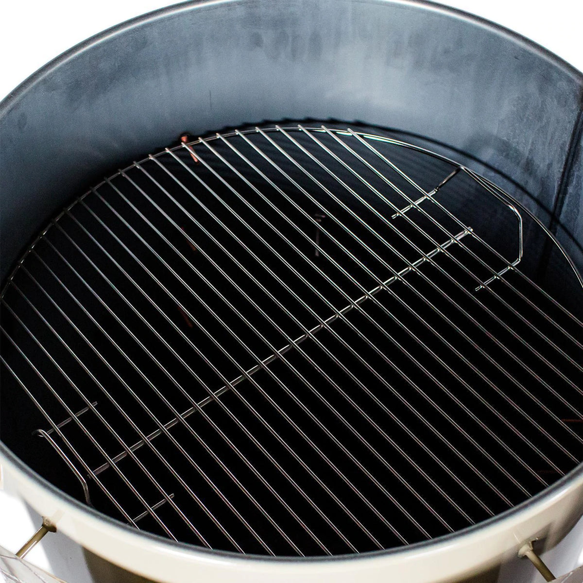 Gateway Drum Smokers 55111 55 Gallon Charcoal BBQ Smoker - Interior View With Cooking Grate